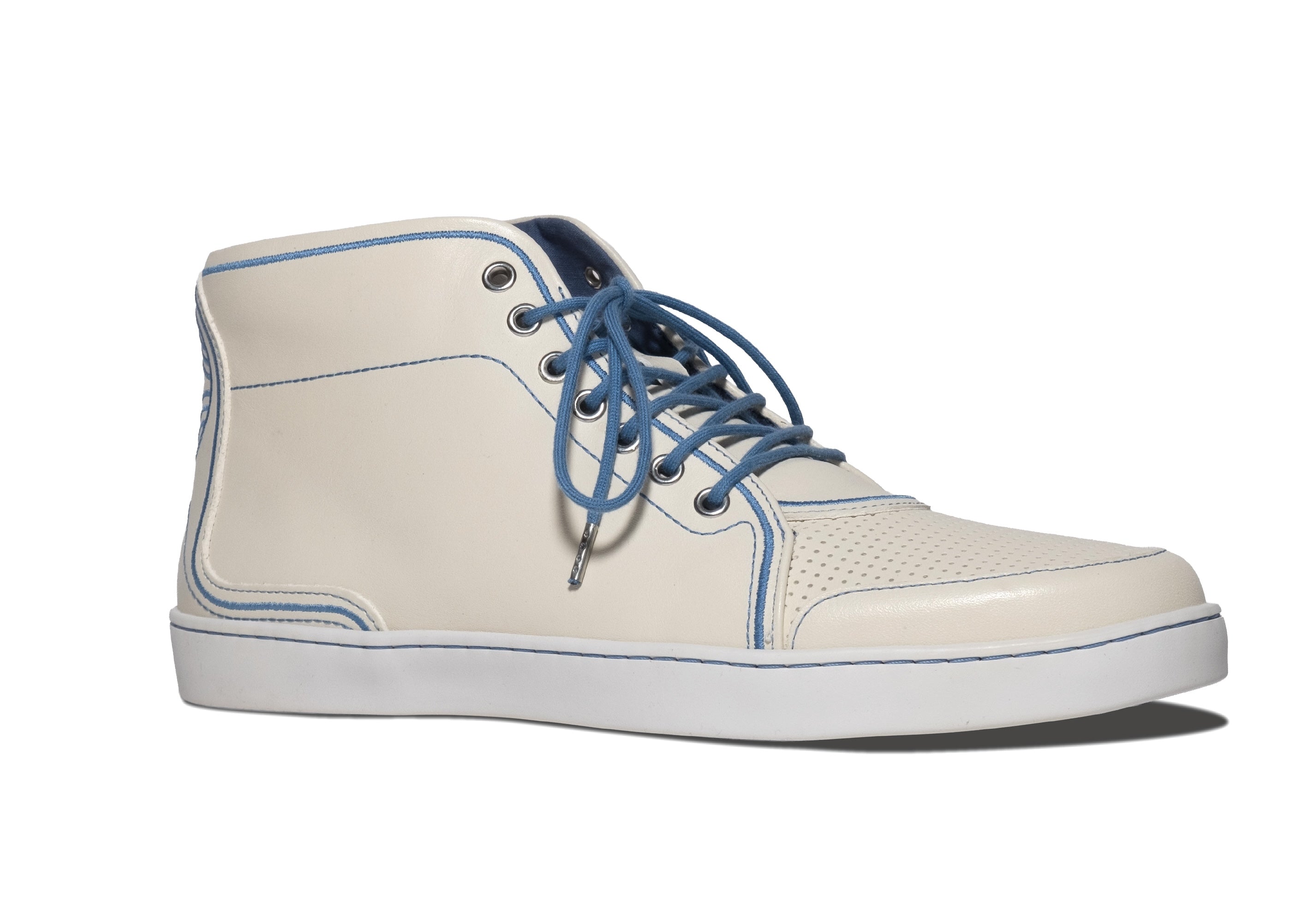 Hilbrig Athena sustainable leather sneaker oblique view